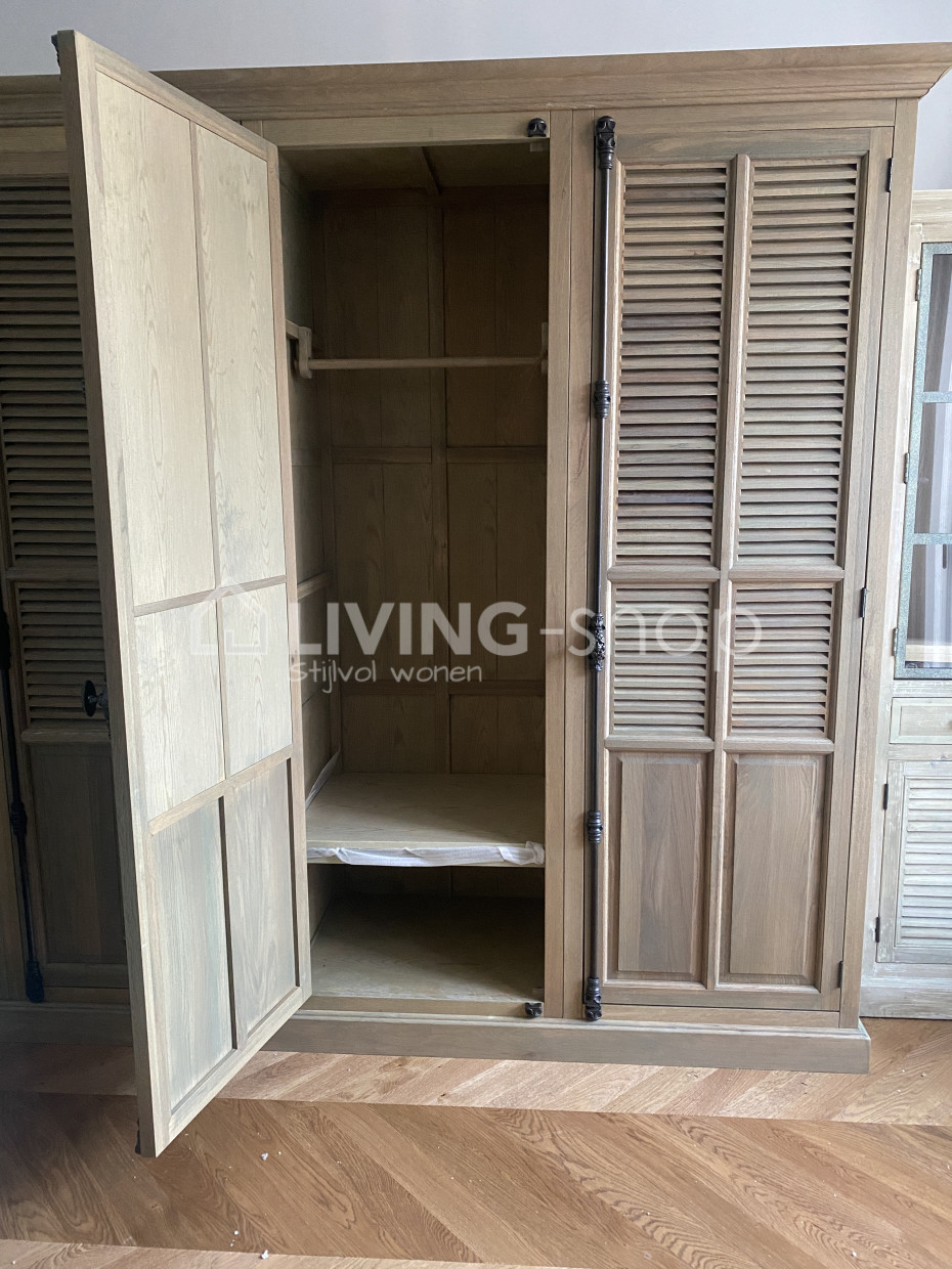 Country style oak wooden louvered wardrobe with 4 doors online LIVING shop.eu